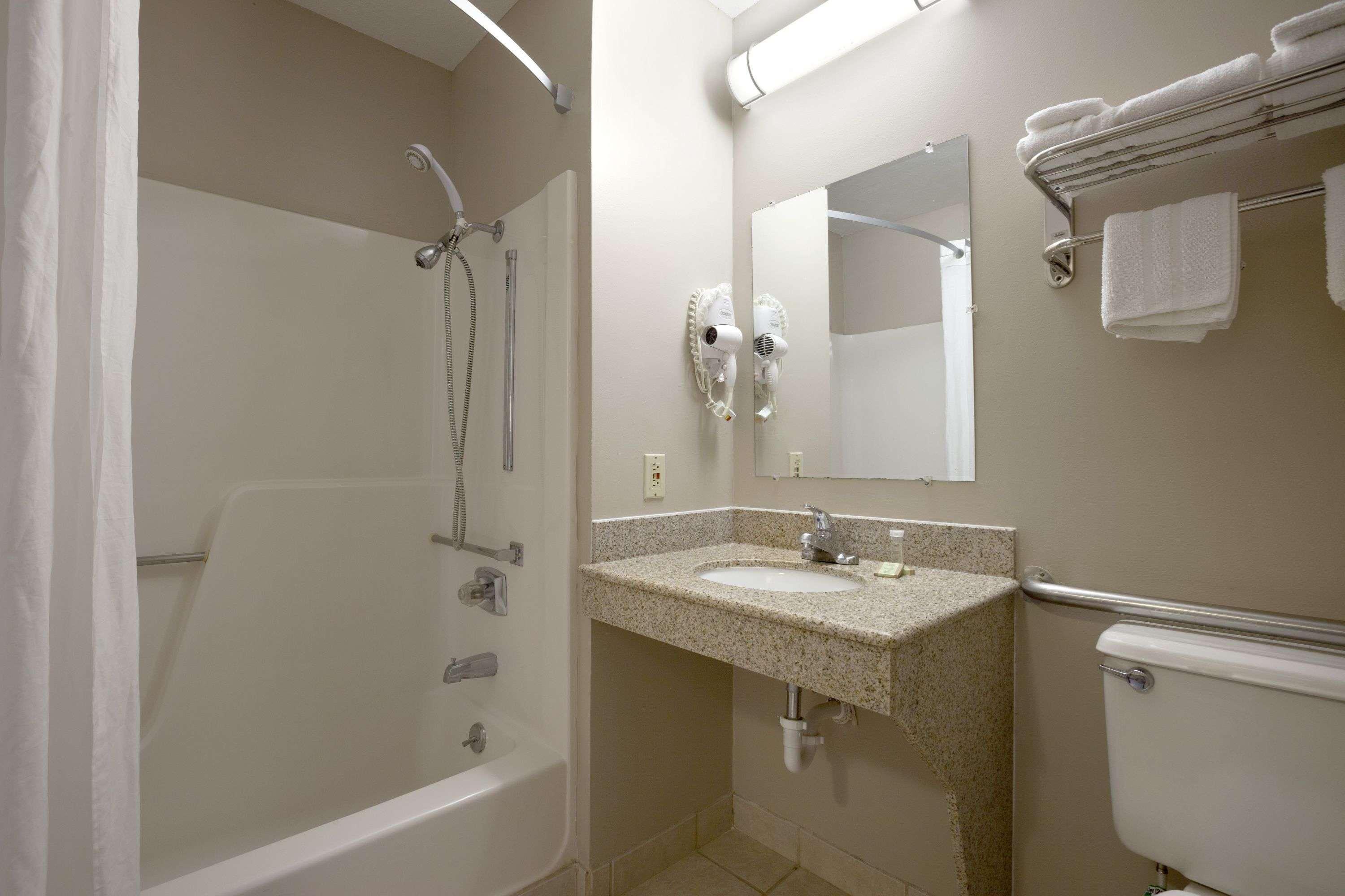 Super 8 By Wyndham Fremont Ne Motel Luaran gambar